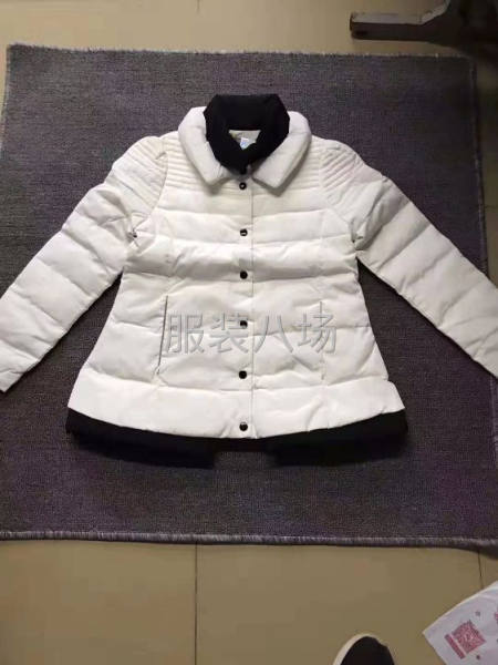 羽绒服女装，码数S.M.L，数量300多件，24清，需要的尽-第4张图片