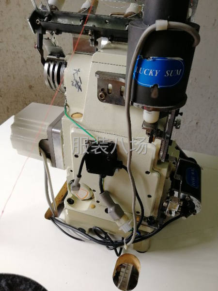 工厂不开二手八成新青本vt1500绷缝机双针车万盛电控