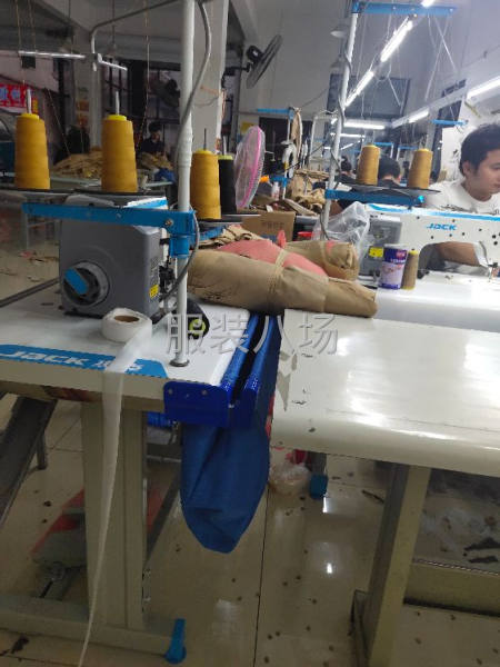 承接公司貨丶市場貨丶網店貨丶羽絨服丶風衣-第2張圖片