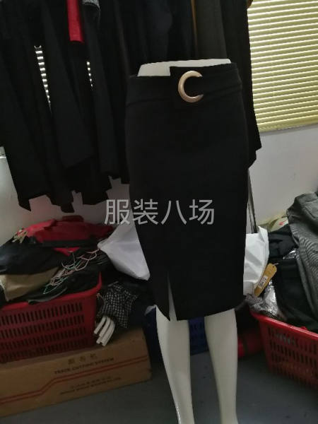 承接东门市场女裤加工。专业加工女裤-第1张图片