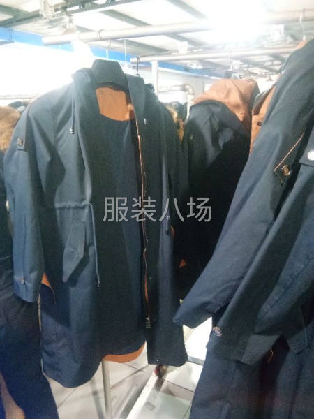 专业棉服羽绒服，派克服夹克上衣等-第2张图片
