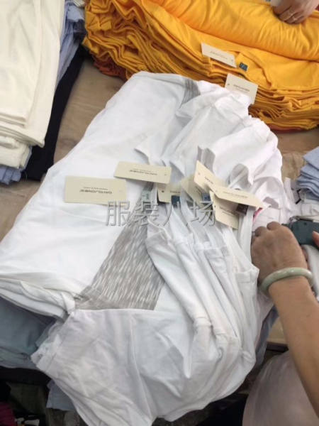 几块钱一件的名牌男装T恤，奥戴尔拉架棉，超值奸笑]-第1张图片