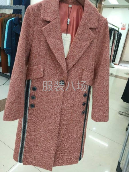 成都品牌服裝各種秋女裝大量上市-第4張圖片