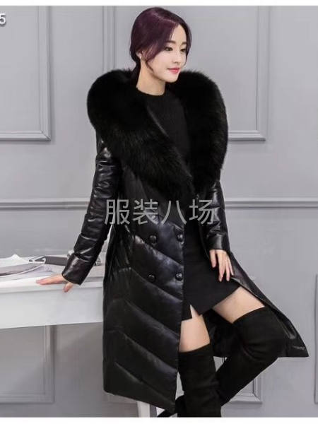 批发档口低价处理的服装-第1张图片