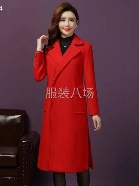 批发档口低价处理的服装-第9张图片