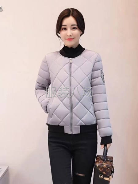 批发档口低价处理的服装-第2张图片
