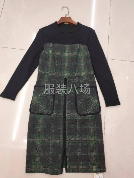 品牌尾貨服裝批發(fā)，女裝低價(jià)服裝貨源-第9張圖片