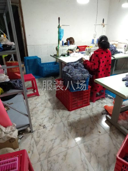 承接中高档时装裁片加工-第1张图片