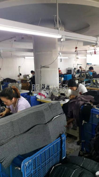 300多平方服装厂转让-第1张图片