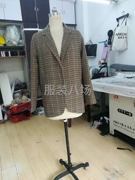 辉辉服饰（私人订制）-第1张图片