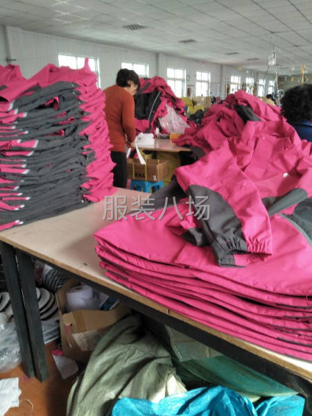 服装厂十多人，主做北京工作服订单，质量好，工期保证-第2张图片