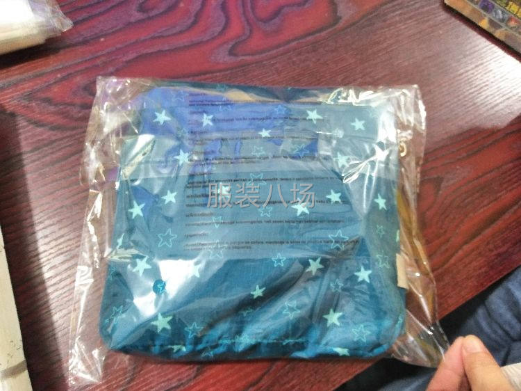 箱包加工！现有平车同布车。双针。高车。现有三十人。欢迎来料加-第1张图片