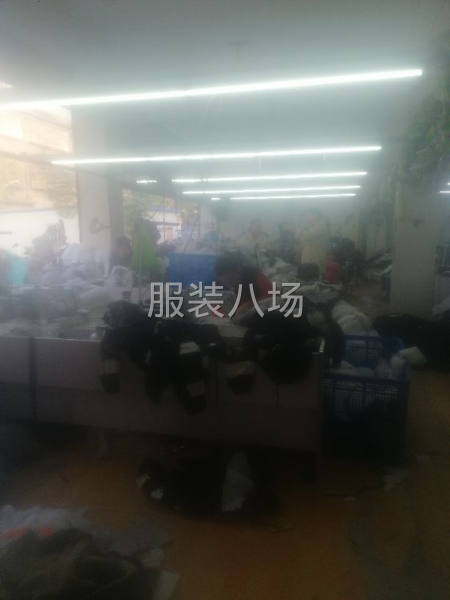 承接针织卫衣-第1张图片
