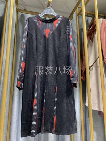 品牌新款尾货服装哪儿找？-第1张图片