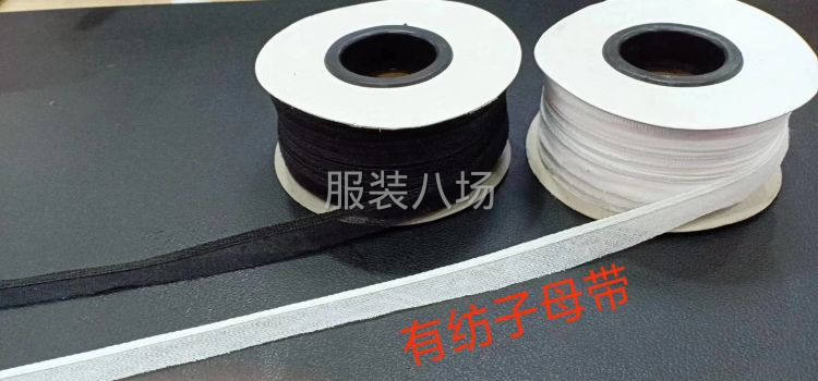 生产批发羽绒服，双面呢，男女服装/童装等一切服装辅料产品-第5张图片