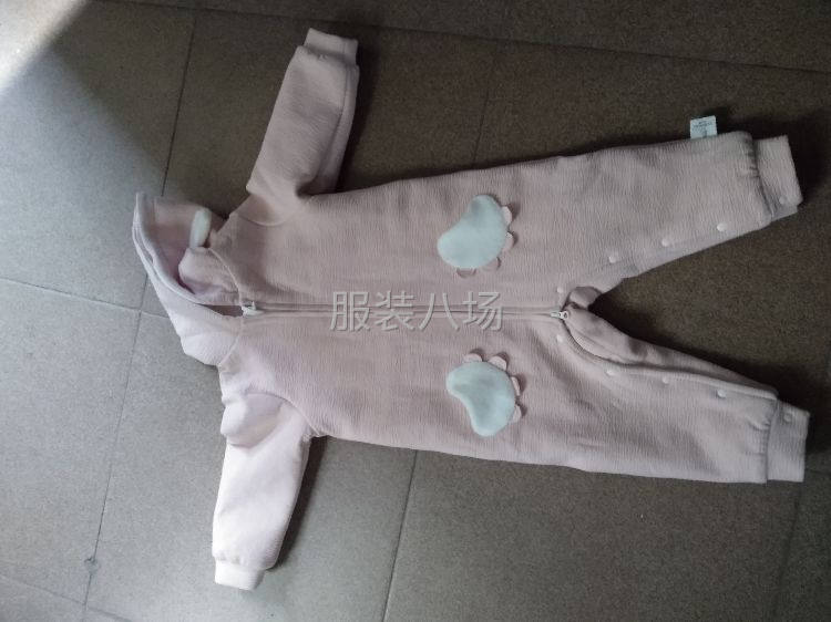 回收次品服装布料辅料-第2张图片