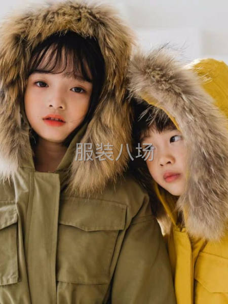 儿童羽绒服派克服真毛领-第1张图片