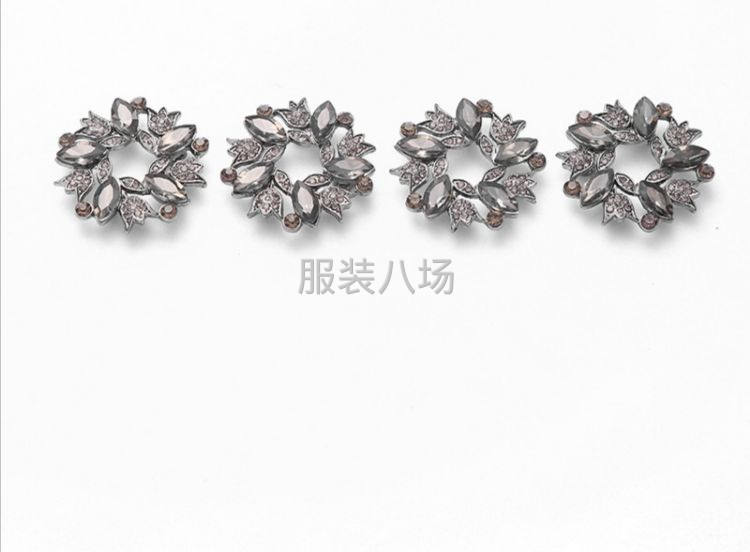 厂家直销花环形镶钻钮扣 衬衫裘皮大衣服-第1张图片
