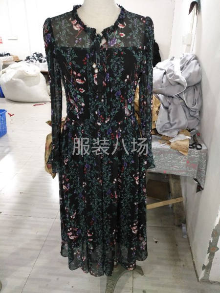本厂生产时装招车工-第1张图片