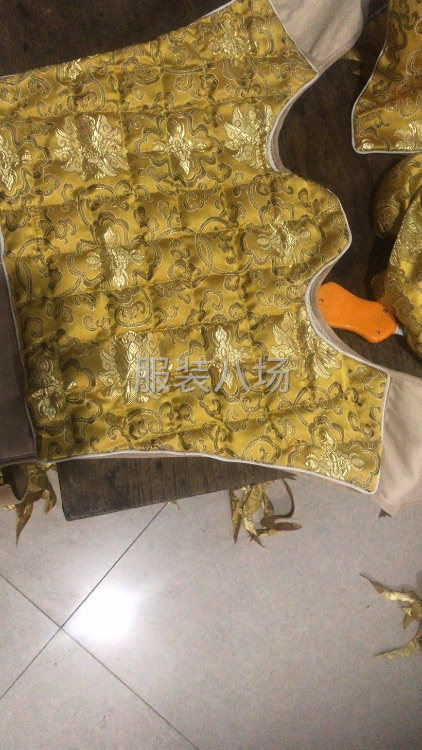激光裁床大量接活，缝纫工30人-第4张图片