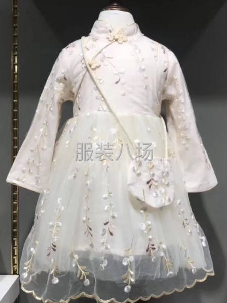 承接童装针织，连衣裙，棉衣，夹克，各类加工。-第7张图片