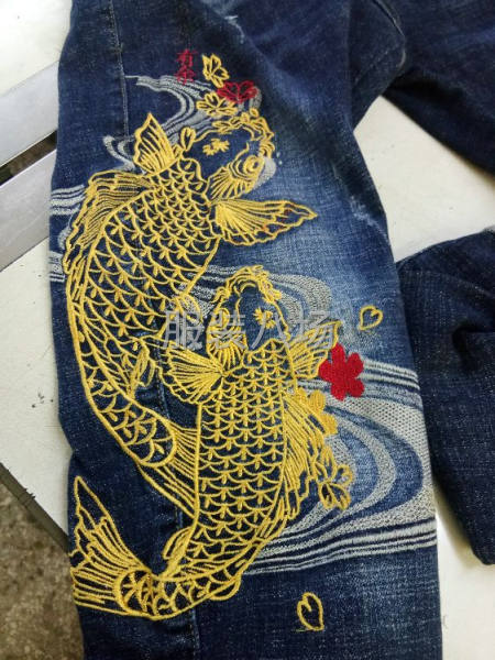承接服装绣花 压花 印花-第1张图片