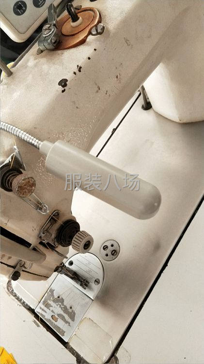 服装厂转让，四线四台，平车一台，办公用品沙发茶几-第3张图片