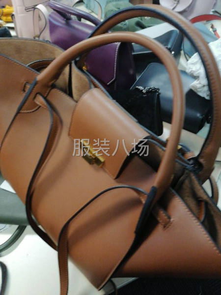 工厂杂款品牌女式包包处理-第3张图片
