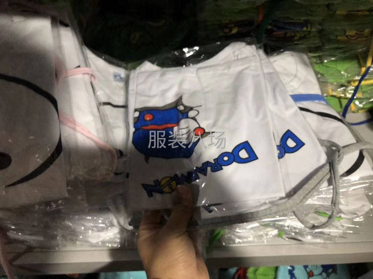 五块钱一件；一万件起批   剩下十五万件 品牌童-第5张图片