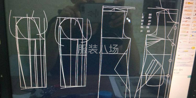 承接中高档女装加工，可纯加工，包工包料，制版，打样，绣花……-第1张图片