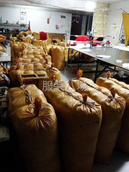 承接各类服装缝纫加工-第2张图片