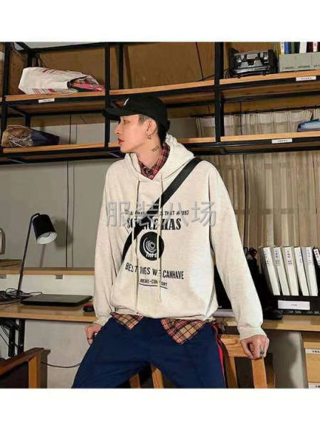 本制衣厂承接，圆领衫，裙子，雪纺。网纱布，各种服装加工-第6张图片
