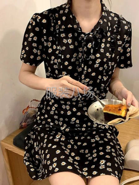 法式桔梗高腰很仙的碎花连衣裙夏款显瘦-第1张图片