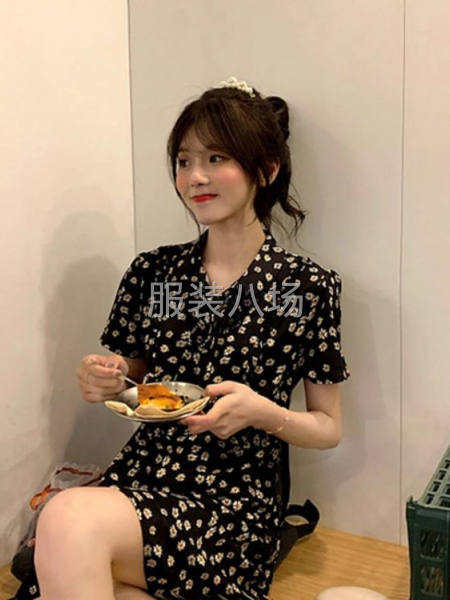 法式桔梗高腰很仙的碎花连衣裙夏款显瘦-第2张图片