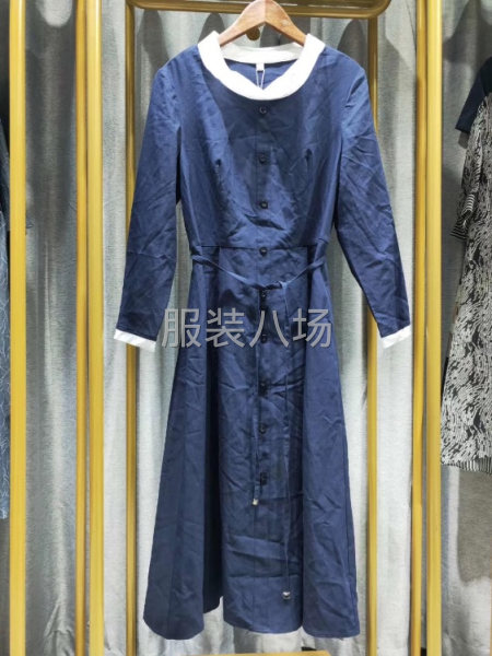 大量低价品牌服装批发-第5张图片