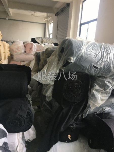 毛呢面料便宜處理。需要的聯(lián)系-第1張圖片