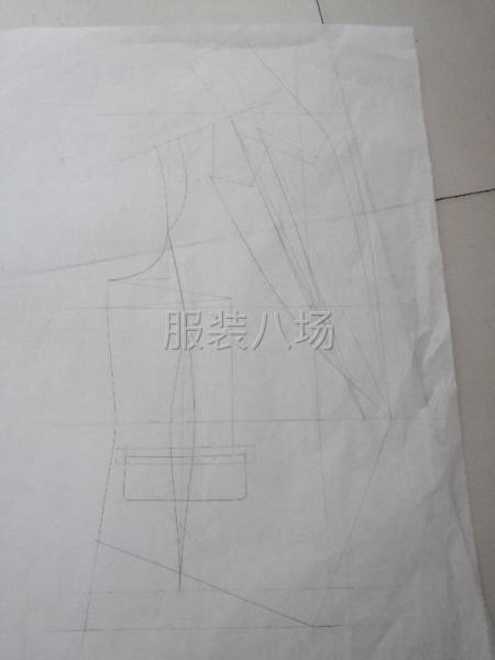 求职版师助理 工资面议-第1张图片