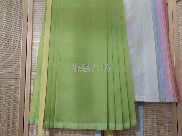 虎门压褶厂压皱压折 承接:各类服装 面料 皮革 各种花型压褶-第8张图片