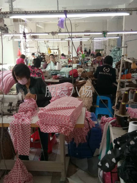 本厂专业加工针织男女套装儿童套装和表演服-第3张图片