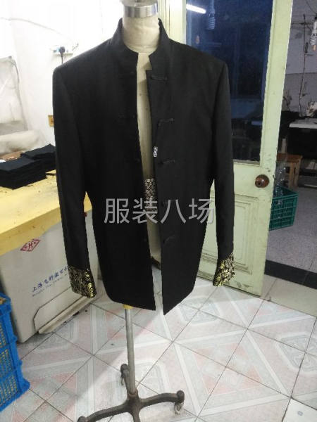 本廠有一批男西裝要處理-第1張圖片