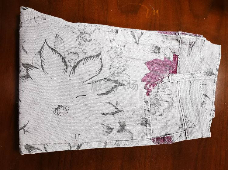 广东省佛山市顺德区逸典服装有限公司-第8张图片