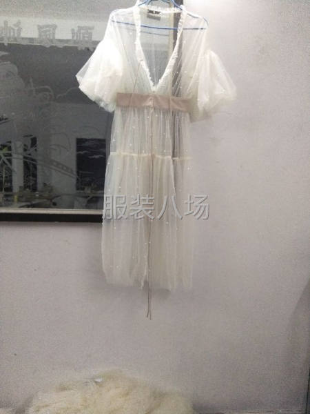 夫妻档承接裁片-第2张图片