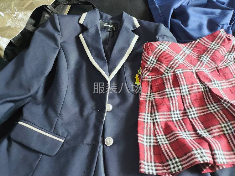 西装加工。来料加工。包工包料。裤子，衣服，马甲，裙子-第1张图片