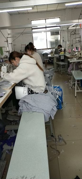 招平车车工一名