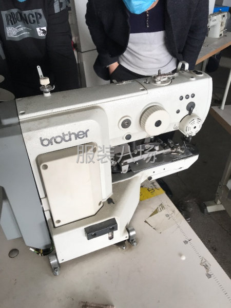 日本兄弟电脑平机100多台，圆头锁眼，电脑钉扣机-第6张图片