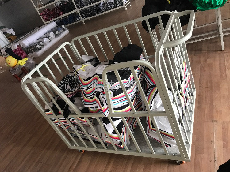 日本兄弟电脑平机100多台，圆头锁眼，电脑钉扣机-第7张图片