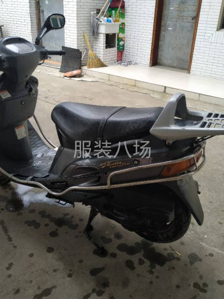 轉(zhuǎn)讓鈴木超人150踏板摩托車(chē)-第3張圖片