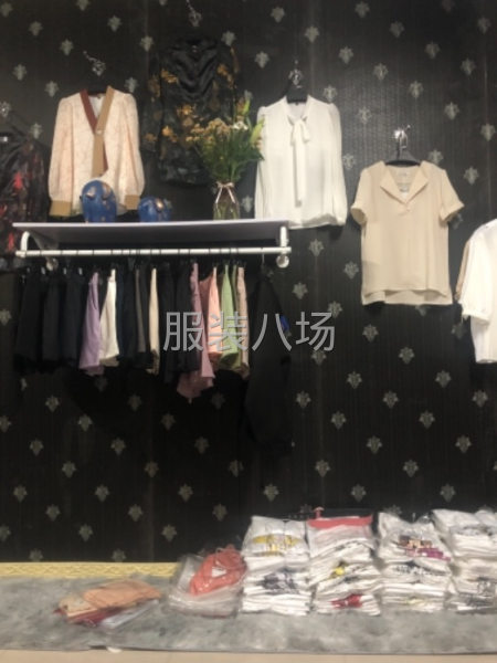 做實(shí)體店的店老板看過來，四季任意調(diào)換貨你聽說過嗎？-第2張圖片