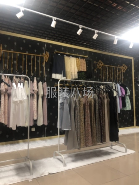 做實(shí)體店的店老板看過來，四季任意調(diào)換貨你聽說過嗎？-第5張圖片