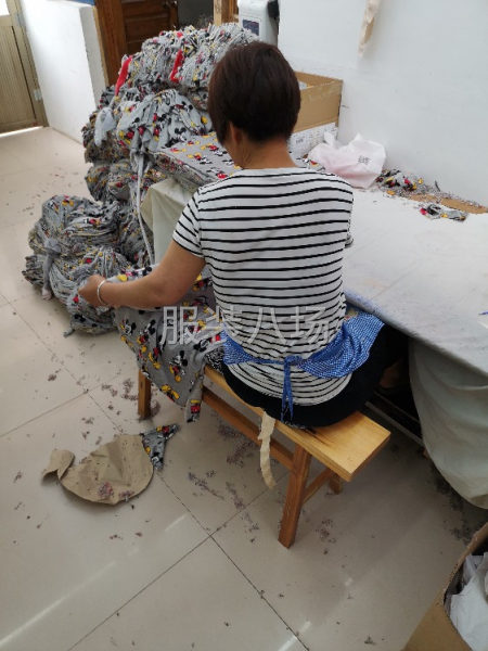 服装厂长期招收熟练缝纫工-第3张图片